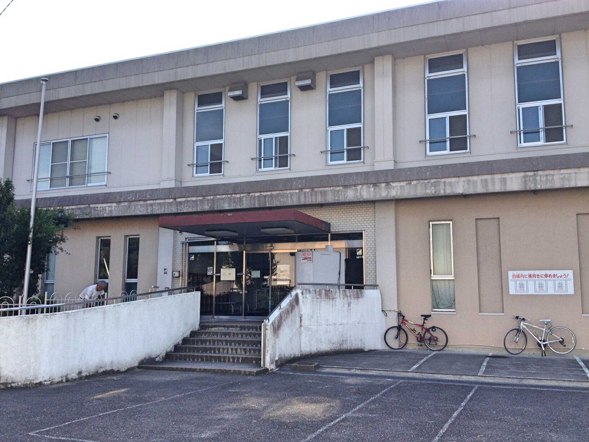 尼崎市スポーツ振興事業団武庫体育館